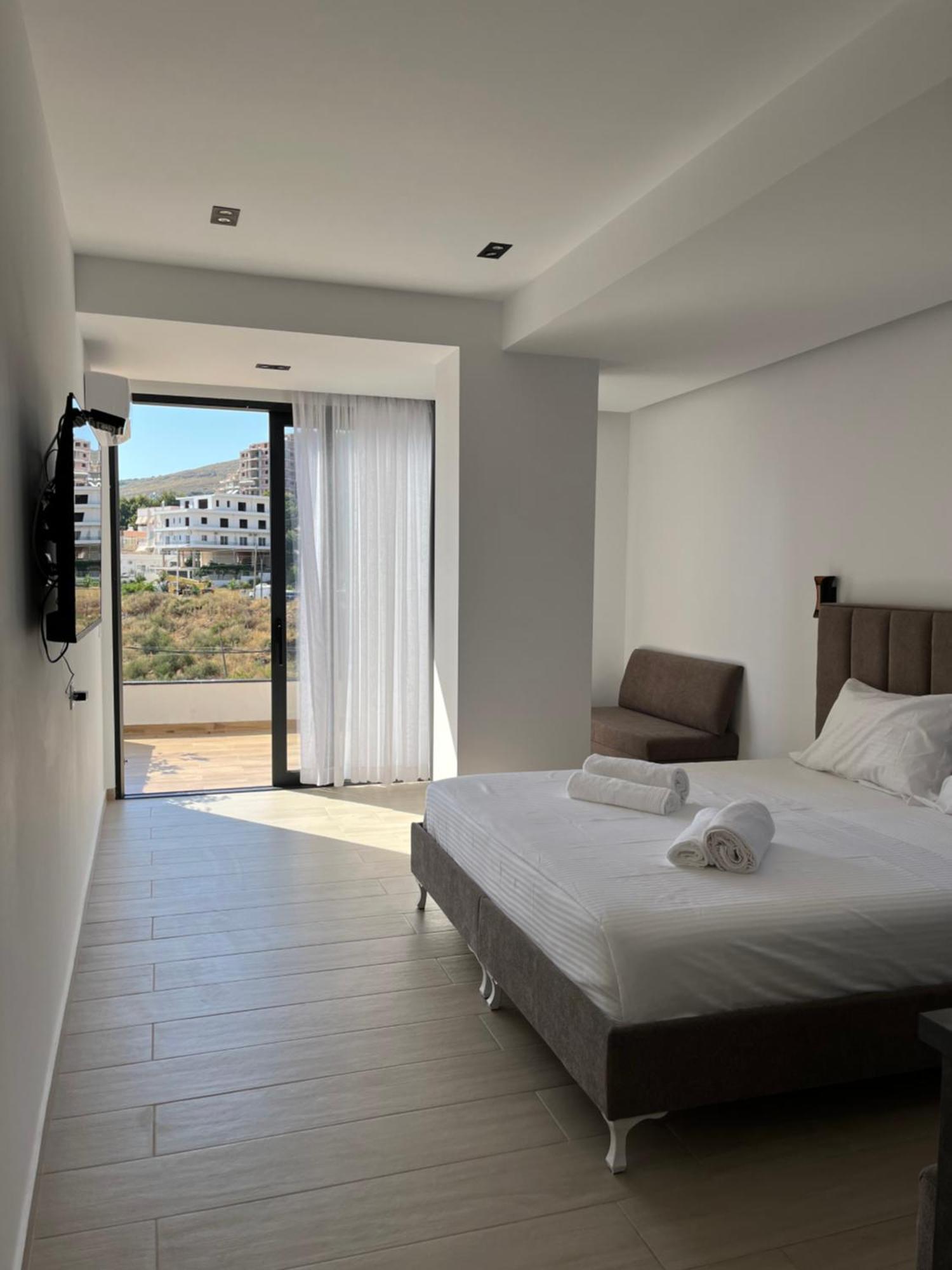 Hotel Del Mare Sarandë Exterior foto